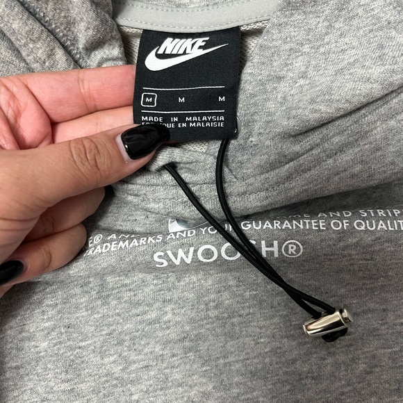 NIKE SWOOSH HOODIE - Picture 2 of 3